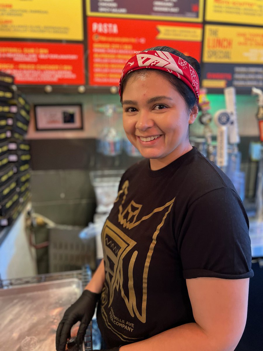 LiveByTheSlice's tweet photo. 💪Hardworking. Hilarious. Bad ass. Nurturing. Driven. Booming. Neighborly. Trustworthy. Happy #InternationalWomensDay to these women and more that help keep #GAPCo afloat day to day. 🍕
#GreenvilleAvenuePizzaCompany #PizzaLife #LateNightEats #GAPCoPeavy #PizzaLife #SlayPizza https://t.co/Dd73sGHI9s