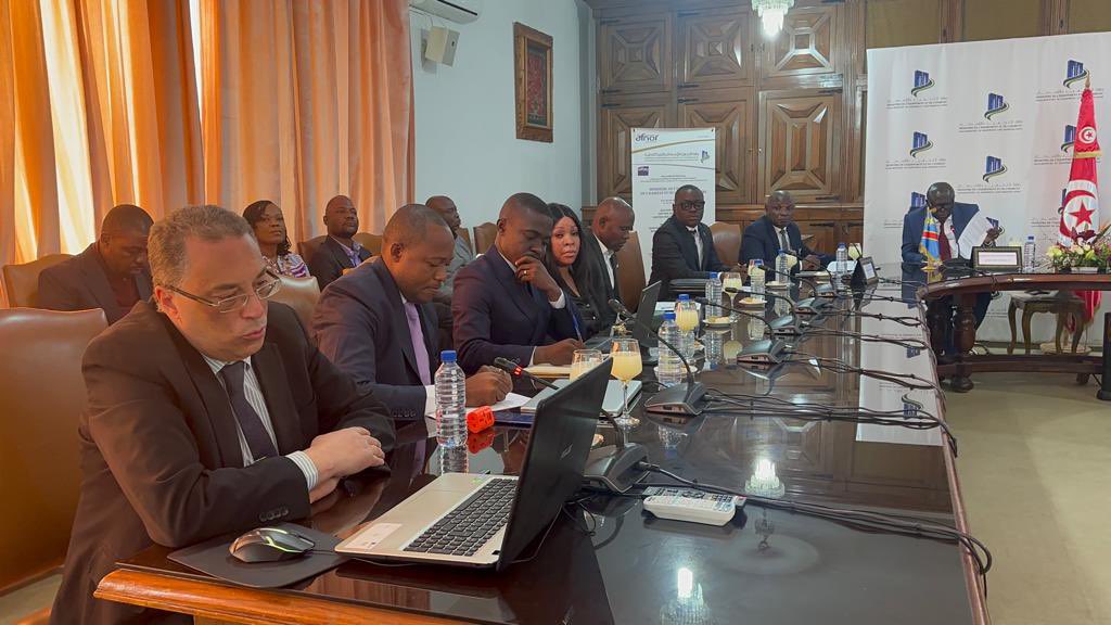 MinAT_RDC's tweet photo. En mission officielle en #Tunisie pour le renforcement des capacités et échanges d’expériences, le SG du Ministère de l'Aménagement du Territoire, Dieudonné #Menzu Ngolo est accompagné d’une délégation composée d'experts du Cabinet du Ministre et des cadres de l'administration. https://t.co/5xqfzC1vJS