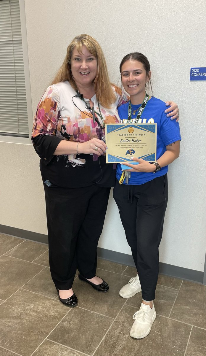 scclbuffs's tweet photo. Congratulations to Ms. Emilee Baker for being nominated by our students as Teacher of the Week for 2/27-3/3!!! Affectionately known as Baby Baker 😍, daughter to equally phenomenal Mrs. Connie Baker and she’s a Buff alum! @SCUCISD #buffFamily 🥎 🦬🔬 https://t.co/MuHlmNyWc9