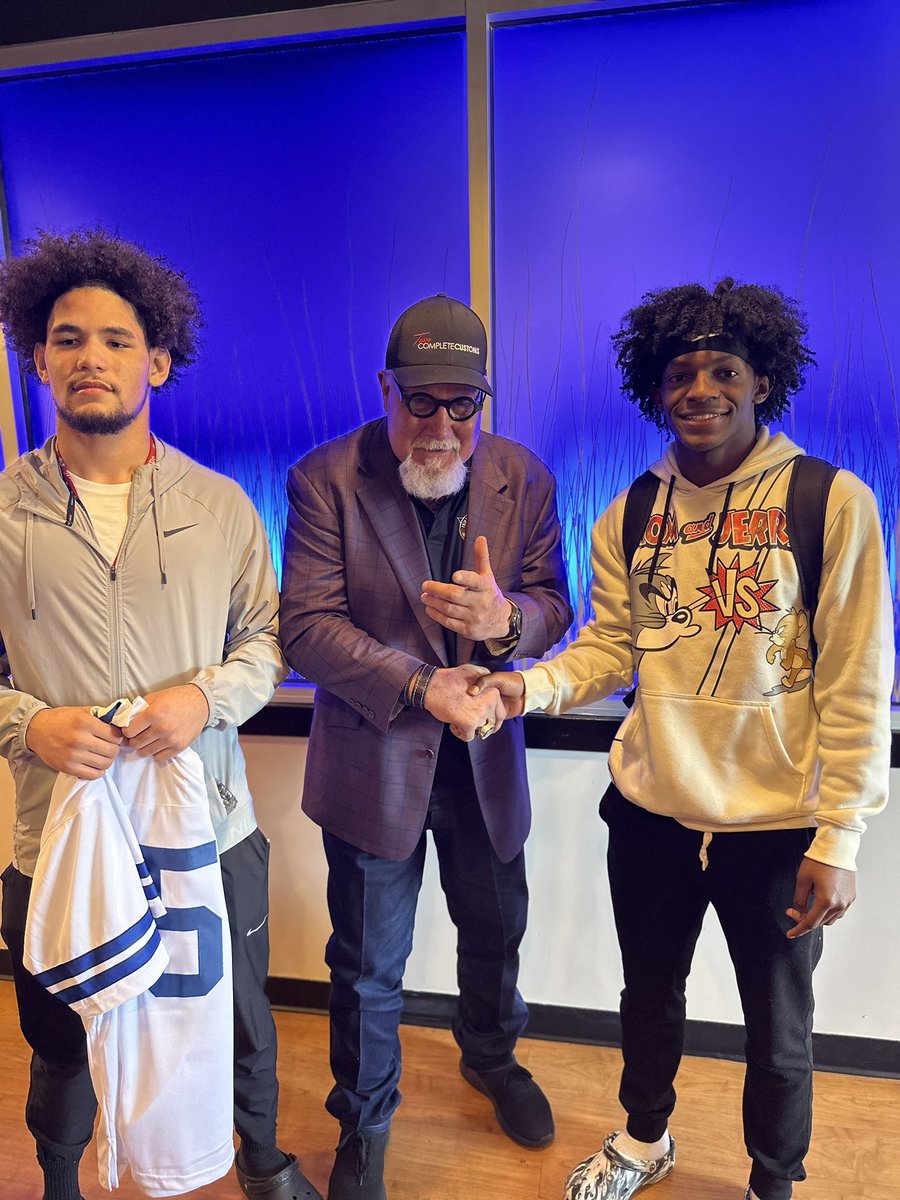 coachcarre's tweet image. We had a great visit with Lt. Governor Bethany Hall-Long and NFL Hall of Famer and McKean alumni Randy White! #ITSAGREATDAYTOBEAHIGHLANDER