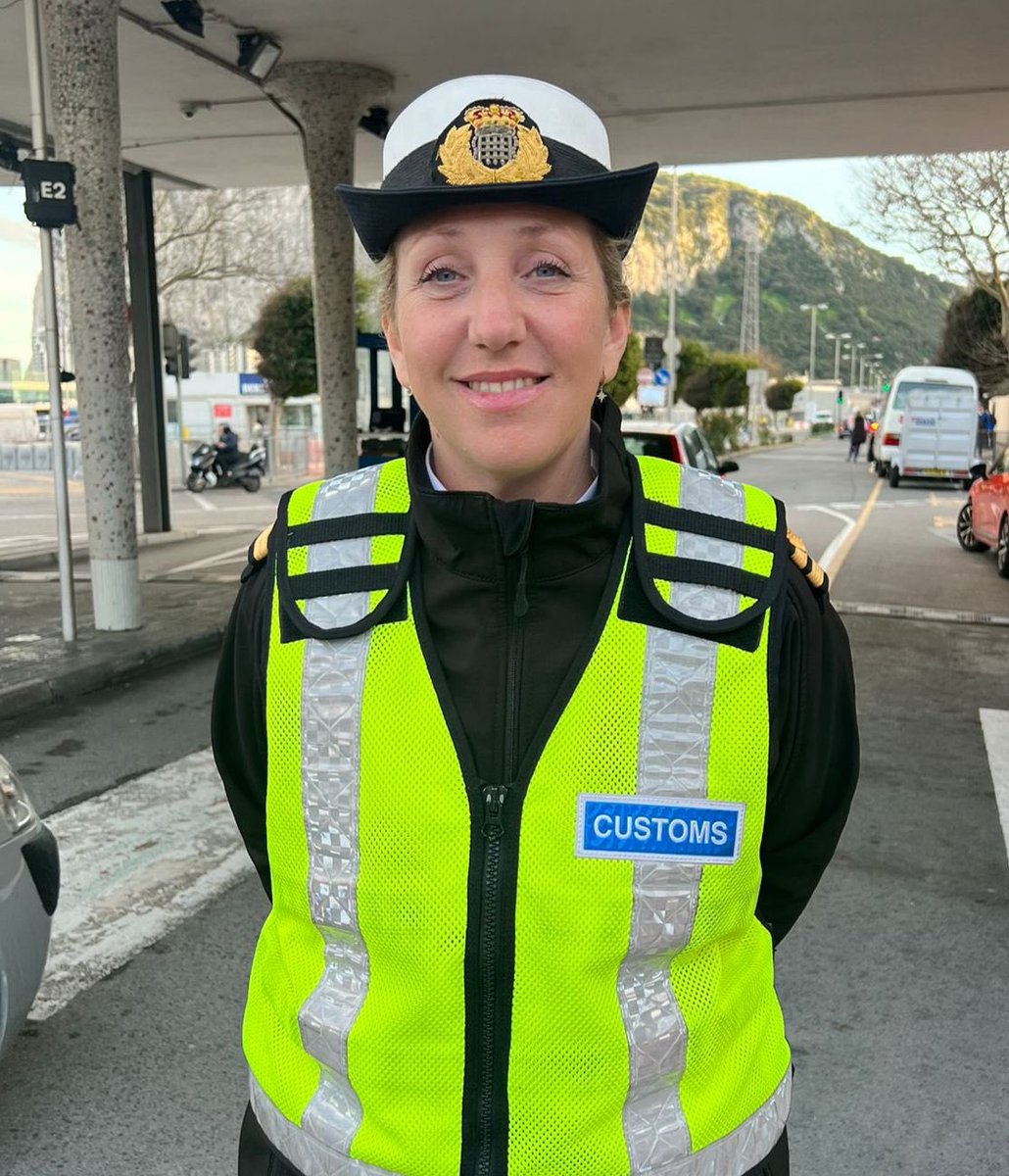 On International Women’s Day we celebrate our Women Customs Officers. It is an honour to work alongside you every day 👮🏽‍♀💙