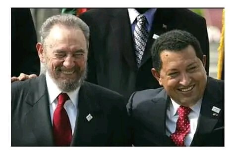 "Los que mueren por la vida no pueden llamarse muertos " ...

#JuntarYVencer #YoSigoAMiPresidente #MejorEsPosible