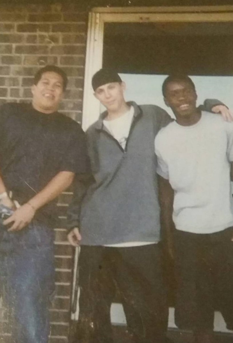 Playinginthewi1's tweet image. Over 25yrs ago on our stoop #outsiders #greasers