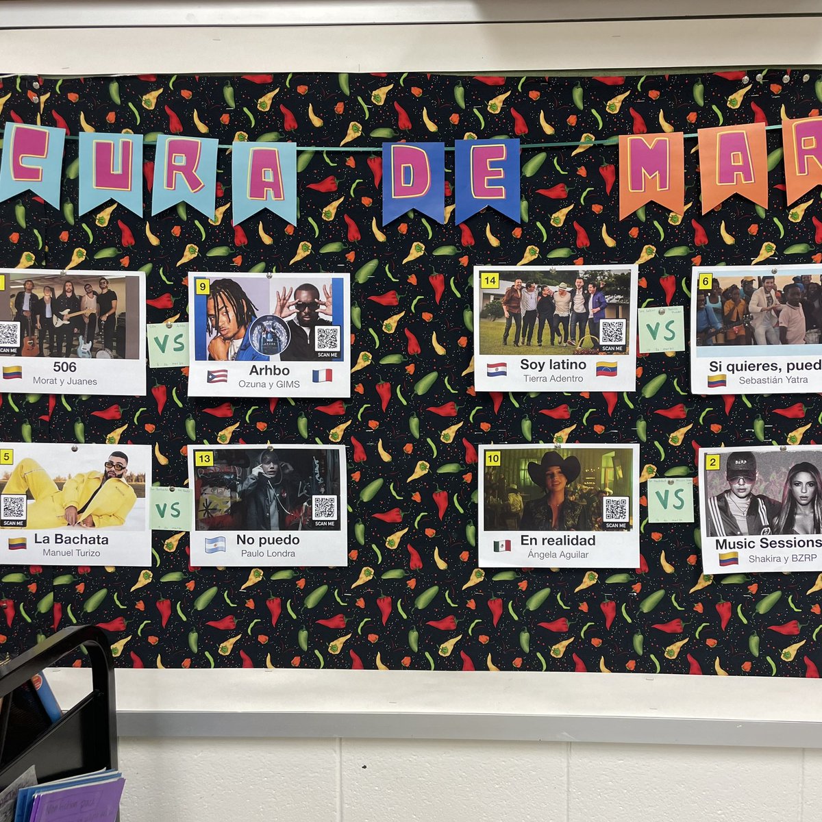 ProfeSays's tweet image. ¡La segunda vuelta (Round 2) de Locura de Marzo empieza hoy! Vota aquí: senorashby.com/locura-de-marz…