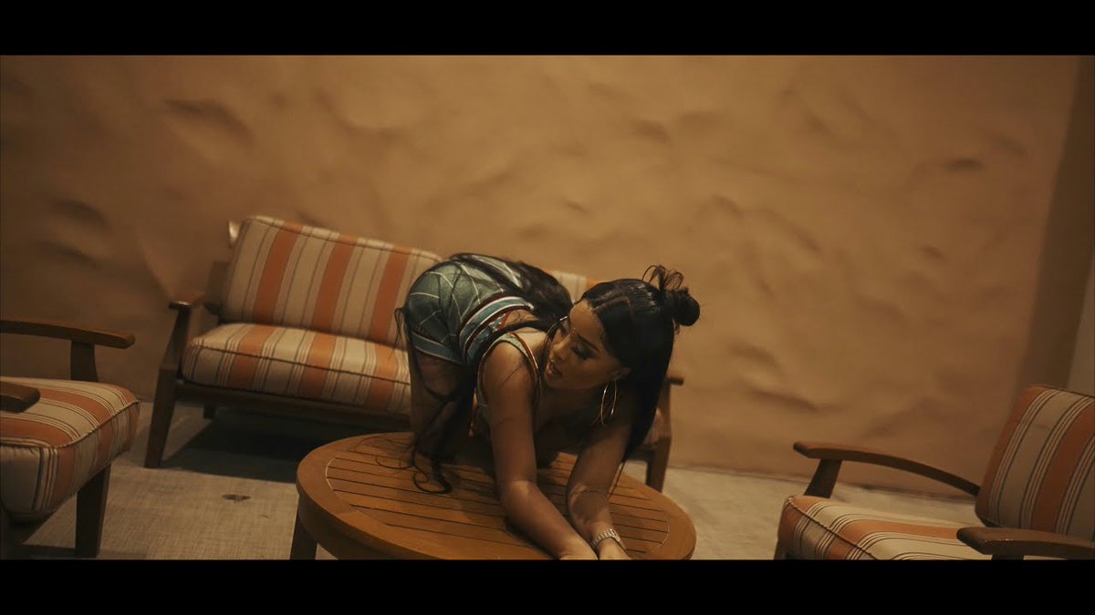 Stunna Girl – Like Dat (Music Video): After her recent viral moments participating in Baddies West, Sacramento’s Stunna Girl dives back into the spotlight demonstrating that she’s still and artist at the end of the day. Make sure to check out her latest… thizzler.com/blog/2023/03/0…