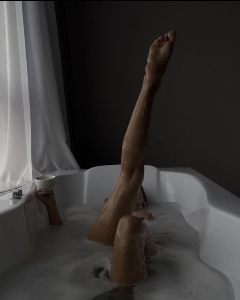 #feet #feetfethish #feetpicsforsales #FeetPictures #feetselling #FeetPictures