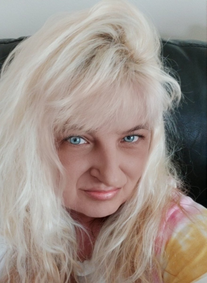 RockLovesMe2's tweet photo. ♥️ Happy #InternationalWomensDay
Much rockin' love! 🥀💋
#naturalisbest #respect https://t.co/avCJ4M21SB