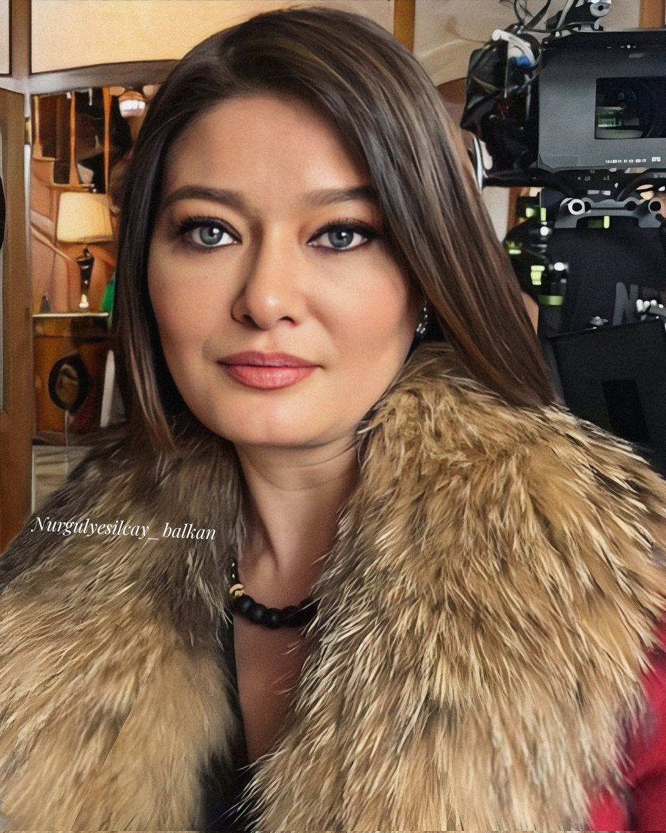 nyblkn's tweet photo. @nrglyslcy #nurgulyesilcay #nurgülyeşilçay #VedaMektubu  
☀️ https://t.co/apNCwZG2nU