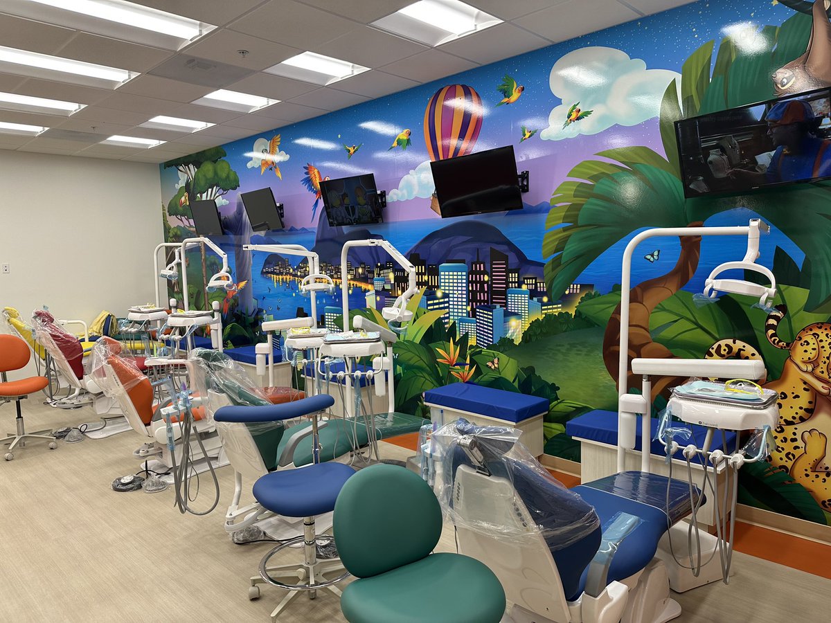 SupWashington's tweet photo. Yesterday, Third District Staff attended the ribbon cutting ceremony for West Coast Dental &amp; Orthodontics for Adults &amp; Kids new location in French Valley. (1/2)
 
#WestCoastDental #ThrivingThird #ThirdDistrict #RivCoNow #RiversideCounty https://t.co/YTqSXwdUdf