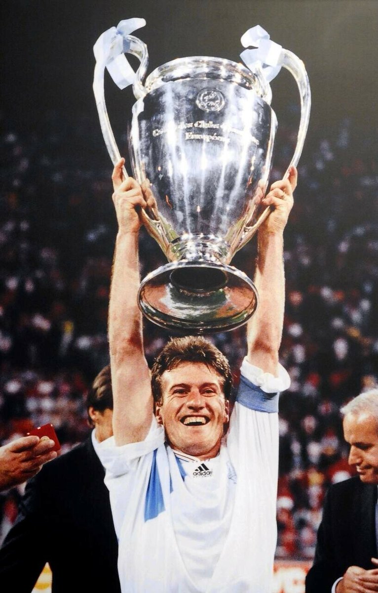 🔵⚪ À JAMAIS LES PREMIERS ! 

Encore et toujours 😉

#OM #TeamOM