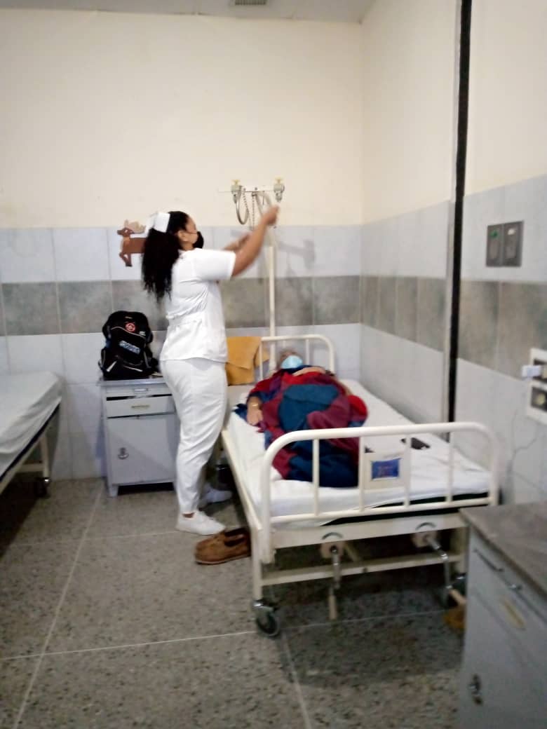 La mujer que cumple misión en Venezuela, entrega amor y salud al pueblo venezolano. 
#MMCVTáchira #MujeresEnRevolución #MejorEsPosible #CubaPorLaVida 
<a href="/cubacooperaven/">Brigada Médica Cubana en Venezuela</a>
<a href="/misionmedicaTac/">Brigada Médica Cubana Estado Táchira</a>
<a href="/ArletyBazan/">Arlety Bazan</a>
<a href="/MINSAPCuba/">Ministerio de Salud Pública de Cuba</a>
<a href="/DiazCanelB/">Miguel Díaz-Canel Bermúdez</a>
<a href="/NicolasMaduro/">Nicolás Maduro</a>
<a href="/MagaGutierrezV/">Magaly Gutiérrez Viña</a>