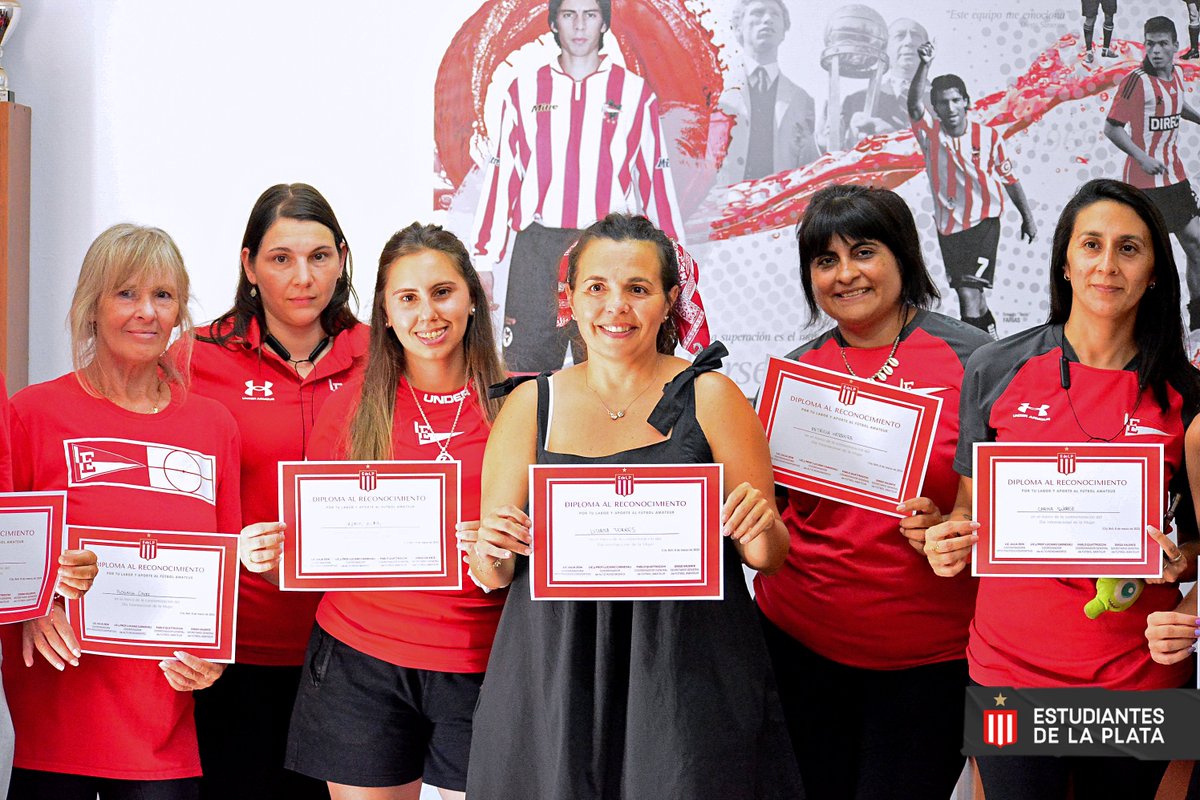 EdelpFutbol's tweet photo. 💪Reconocimiento a las trabajadoras del Fútbol Amateur. Este miércoles 8 de marzo,  Día Internacional de las Mujeres Trabajadoras, se realizó un acto de agradecimiento a las mujeres que trabajan en el área formativa.

▶️ https://t.co/yc0Vh30PqP https://t.co/QXnaiNNnFI