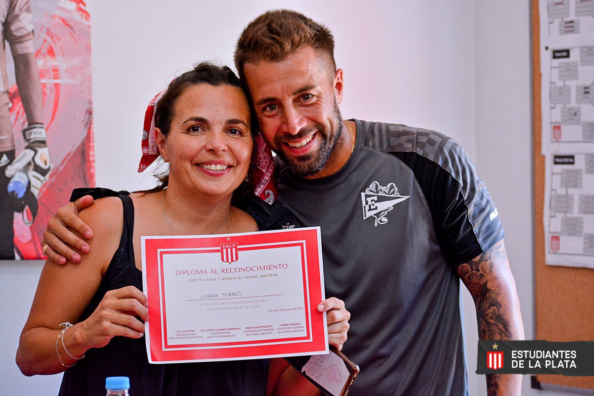 EdelpFutbol's tweet photo. 💪Reconocimiento a las trabajadoras del Fútbol Amateur. Este miércoles 8 de marzo,  Día Internacional de las Mujeres Trabajadoras, se realizó un acto de agradecimiento a las mujeres que trabajan en el área formativa.

▶️ https://t.co/yc0Vh30PqP https://t.co/QXnaiNNnFI