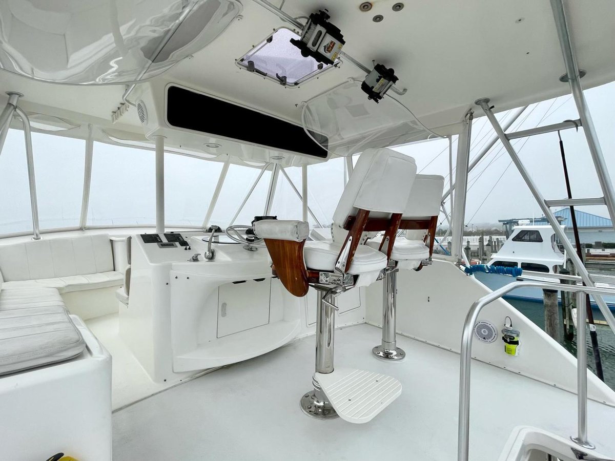 BluewaterYS's tweet photo. "On The Hunt" is an extensively upgraded 56 Ocean Super Sport powered with 1050 HP MANS. As one of the most popular Ocean Yacht models built, the 56 set the bar for innovation, efficiency and speed. #oceanyachts #bluewateryachtsales
https://t.co/8sPdZ4t4rb https://t.co/rlwos6TLib