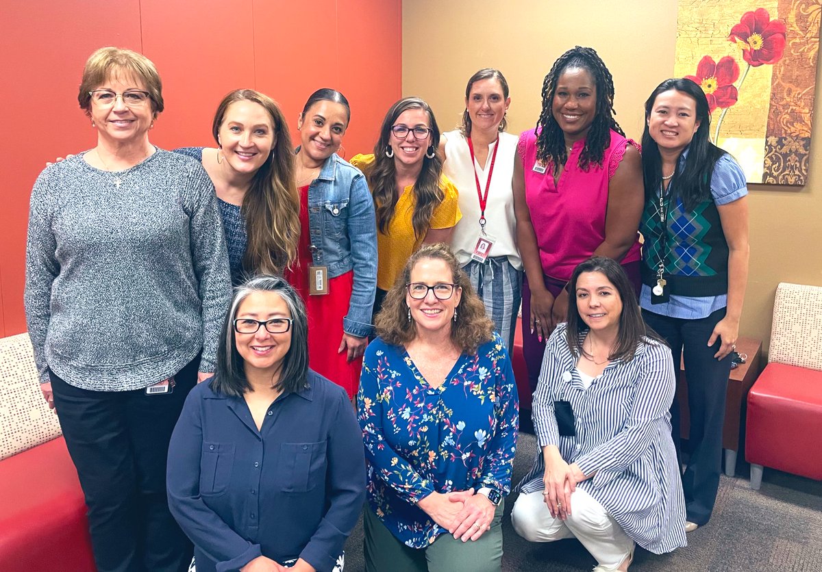 “There is no limit to what we, as women, can accomplish.” -Michelle Obama 💪Happy International Women’s Day from the phenomenal women of the <a href="/FortBendISD/">Fort Bend ISD</a> Multilingual Programs Department! ☺️