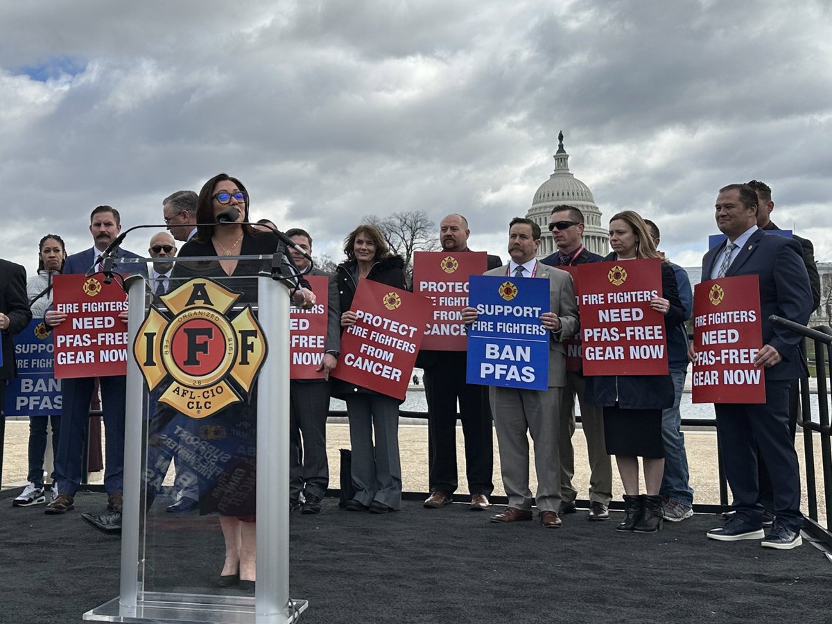 Oregon Fire Fighters tweet media