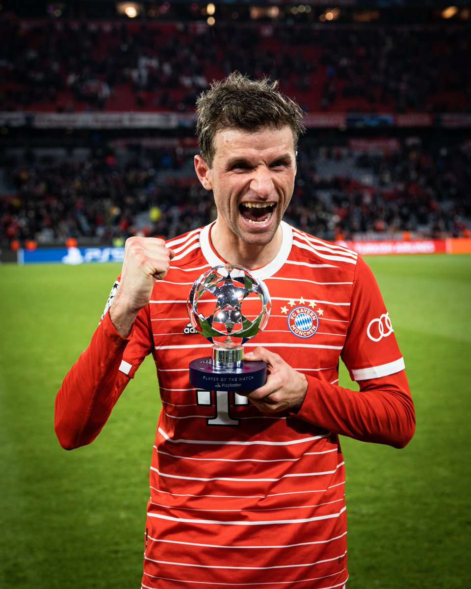 FCBayernEN's tweet photo. ⭐ 𝙈𝘼𝙉 𝙊𝙁 𝙏𝙃𝙀 𝙈𝘼𝙏𝘾𝙃 ⭐

@esmuellert_ enjoyed that one 😁

#MiaSanMia #FCBPSG https://t.co/vxs4f0XvcX