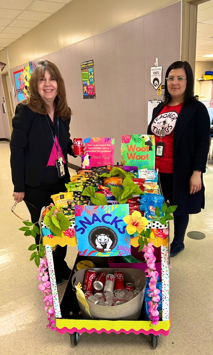 AnelTredz's tweet photo. Woot Woot Wagon @HISD_Crespo  recharging treats for our teacher and staff getting ready for spring 🐈‍⬛🌈🌷.
Thanks to our PTO and my brothers for their donations, and @TeachMs_B @avillar91 for their support delivery them to our team. https://t.co/TFV0E8k1yc