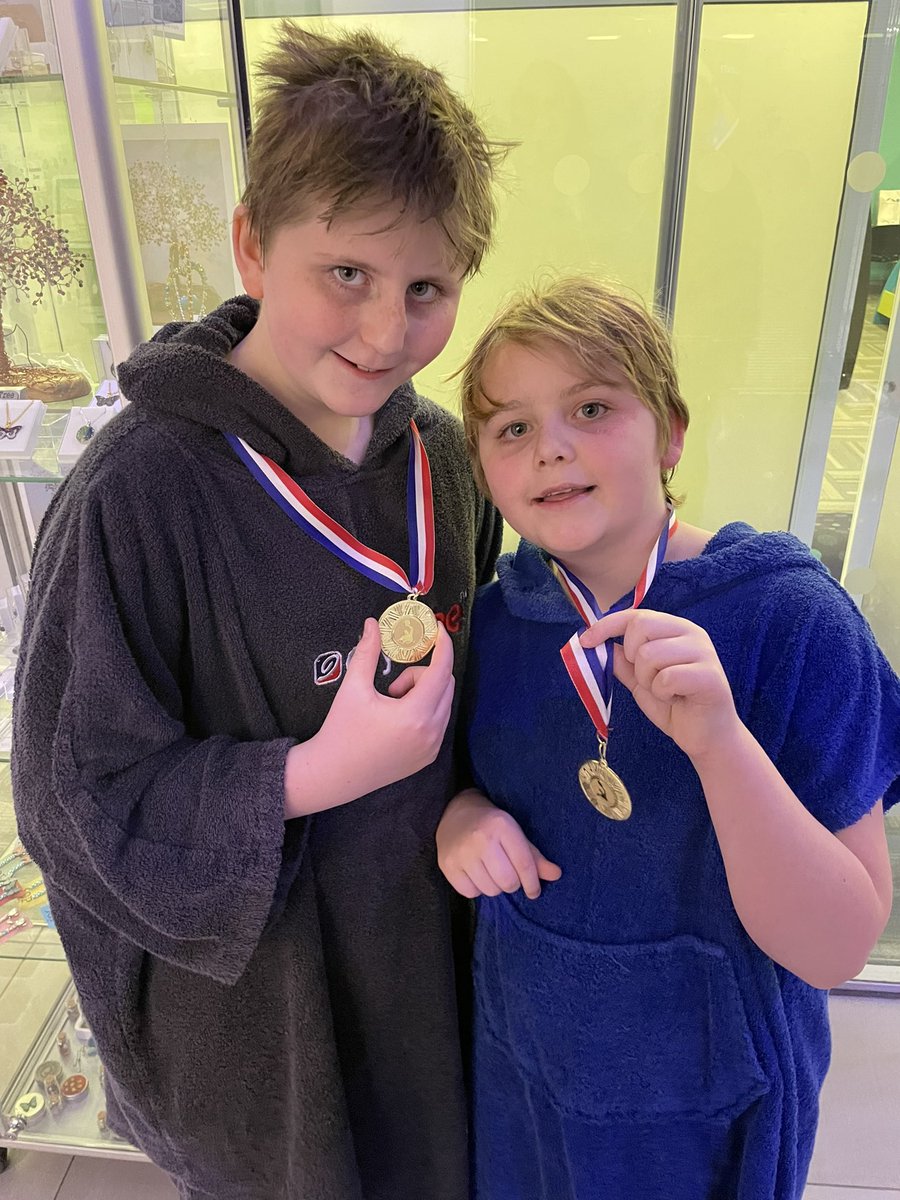 spmini's tweet image. Logan @Broadoak_Year5 and his brother Max @BuryGrammar were in a water polo tournament at weekend and their team, City of Manchester, won 🏆 Logan was the youngest player by 2 years! @Broadoak_PE