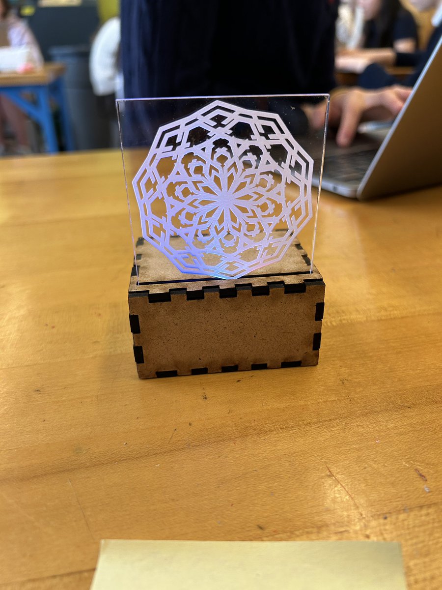 Edge-lit acrylic with etched #ArtLogo designs programmed by Class VIII <a href="/MarymountNY/">Marymount School NY</a>. #art #math #programming #fabrication #circuit <a href="/EpilogLaser/">Epilog Laser</a>
