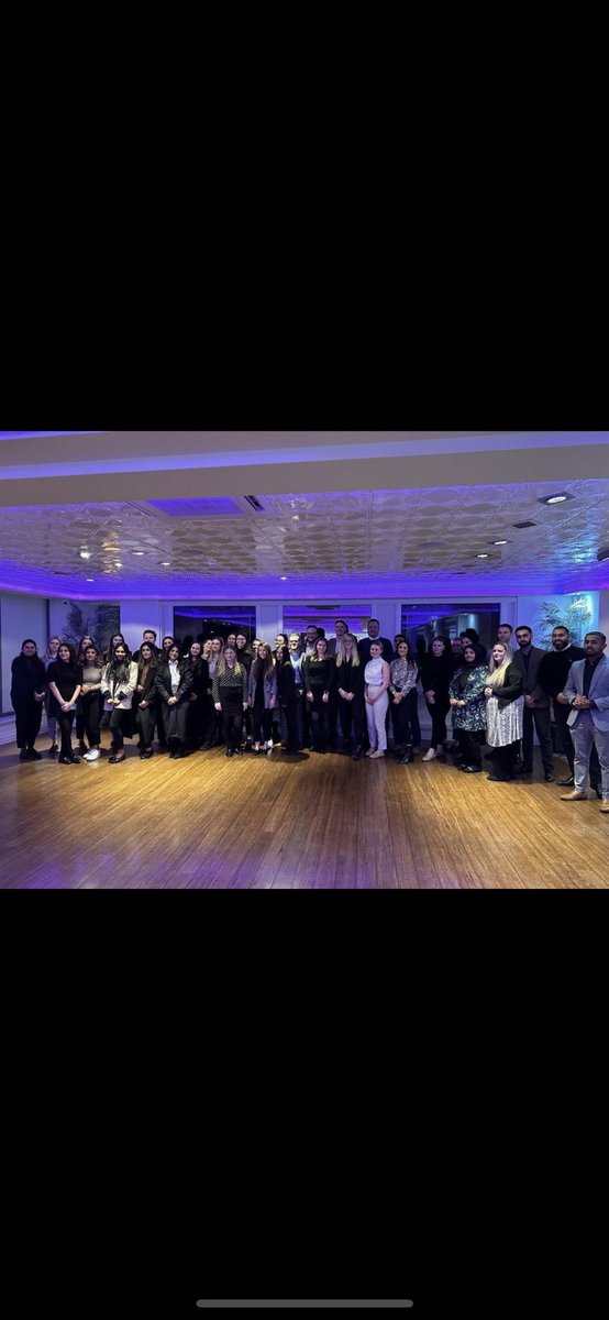 KatieMcCabeU3's tweet photo. Fantastic evening celebrating International Womenβs Day at Enterprise! Was brilliant to hear all the success stories of female leaders in the business as well as network with other areas. Feel so proud to work for a company which focuses of equality and diversity π #eracinterns https://t.co/wL4NCddjnl