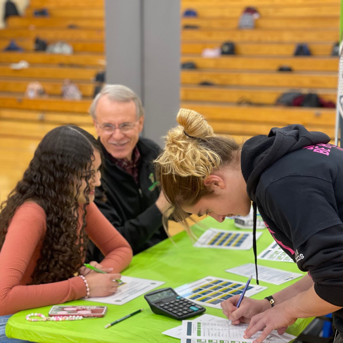 PandoInitiative's tweet photo. Reality U this week at @wichitawesthigh had some very special volunteers, including Seniors and West alumni Nicholas Vazquez, Velma Thompson and Cameron Houck! 
#pando #realityu #financialliteracy https://t.co/Zbo65GbF1H
