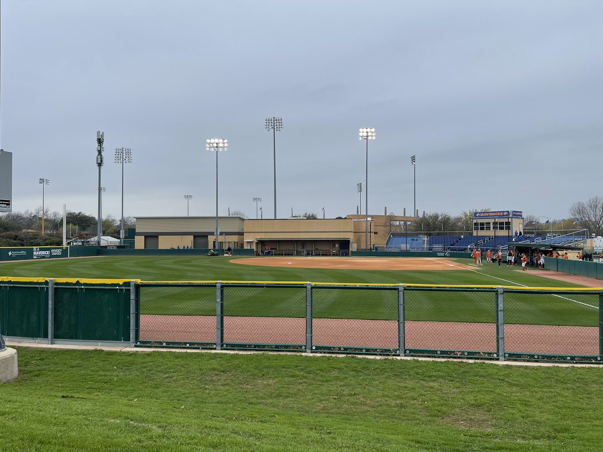 Big 12 midweek for baseball yesterday and softball tonight. Heard ya might wanna get here early tonight folks.