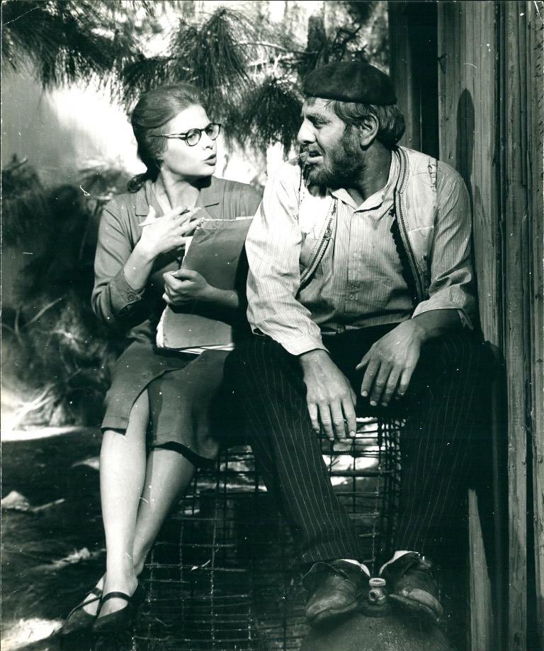 EladStr's tweet image. “Sunrise, sunset
Swiftly fly the years
One season following another
Laden with happiness and tears.”

The sun has set on Chaim Topol, an Israeli cultural giant, a @goldenglobes winner &amp;amp; @TheAcademy award nominee. The many characters he portrayed on stage &amp;amp; on screen will live on.