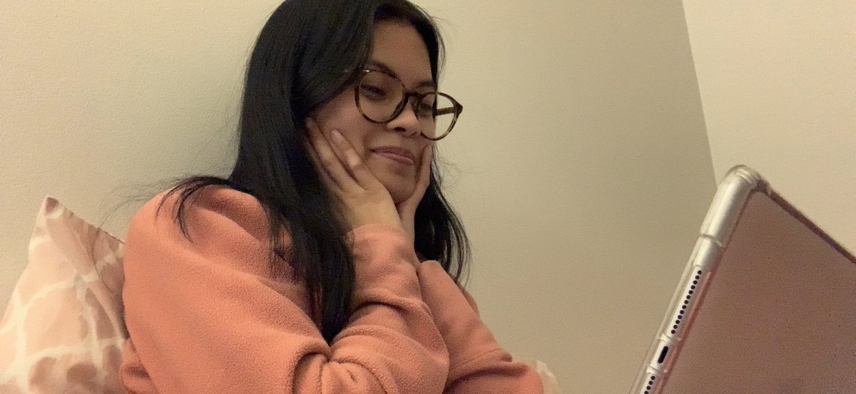 International Women’s Day to this Queen 👸 

She won’t like the picture but I do so.. 🤷🏻‍♂️