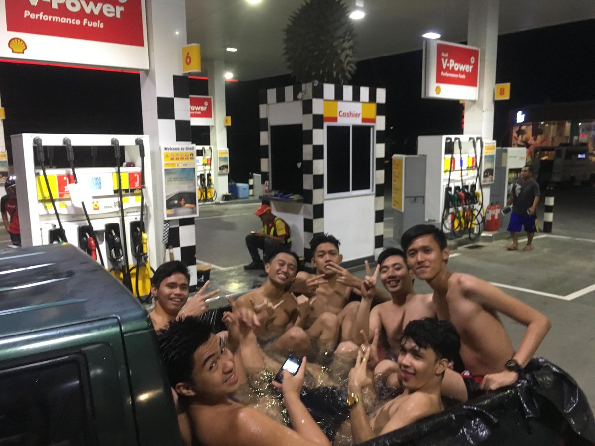 RyanSalingay's tweet photo. Summer 2k19 https://t.co/XfBztuDqQ1