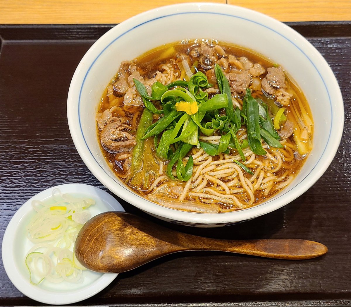 3/8夕食 池袋 ソバキチ 池袋東武店さんにて 夜鳴き蕎麦 久し振りのお出汁を頂くお蕎麦に🥳 やっぱり旨いんですよね、ソバキチさんの餡かけ系蕎麦出汁は🥰