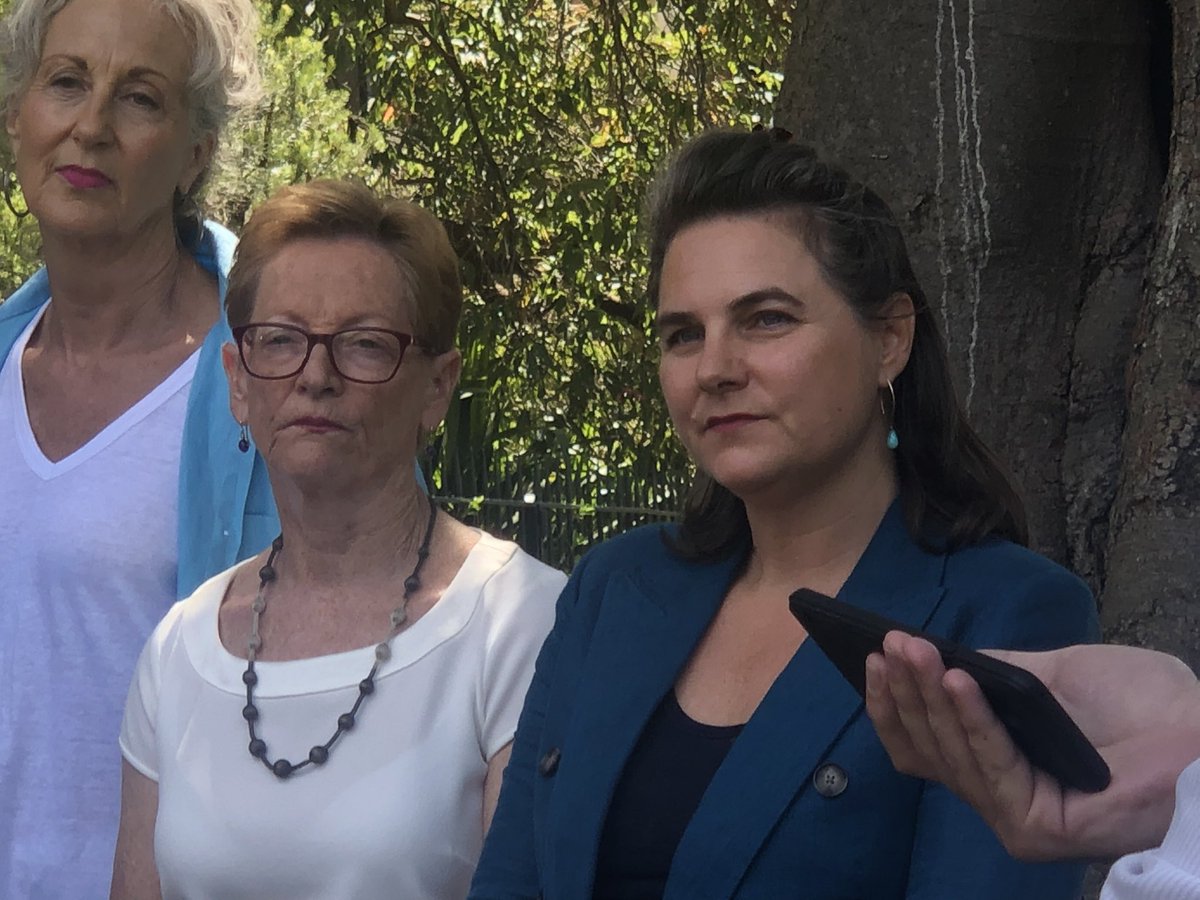 VictoriaLaneCve's tweet image. A very constructive day working for positive change for our Lane Cove community. 

Drew top position on the voting ballot - and then a media conference with other community independents speaking about protecting #LiverpoolPlains #LaneCoveVotes #nswpol #nswvotes #auspol