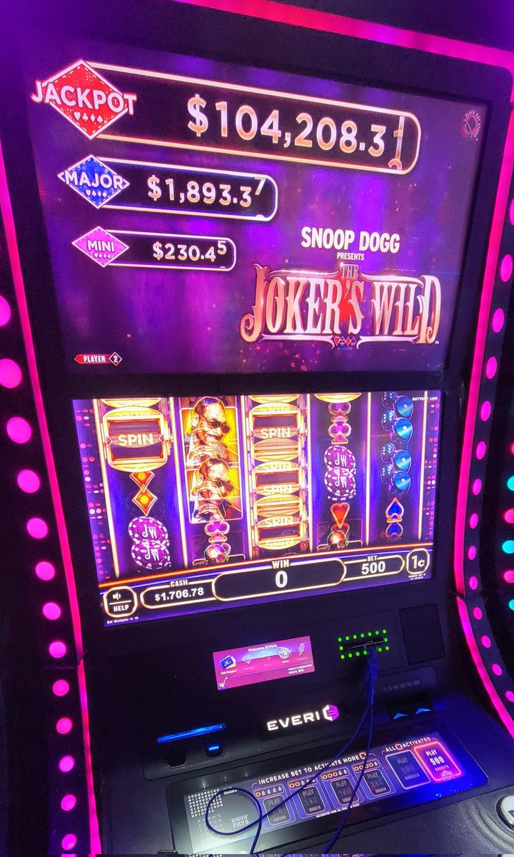 Jillian80's tweet photo. @SnoopDogg We love your new slot machines ♥️🤑💰 thank you!!! https://t.co/uJVSWywOR7