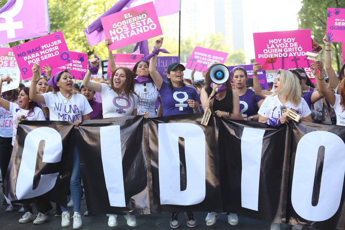 AccionNacional's tweet photo. Por ti, por ella, por todas, hoy levantamos la voz junto a miles de mujeres💜

#Marcha8M https://t.co/Q1RytbLVKj