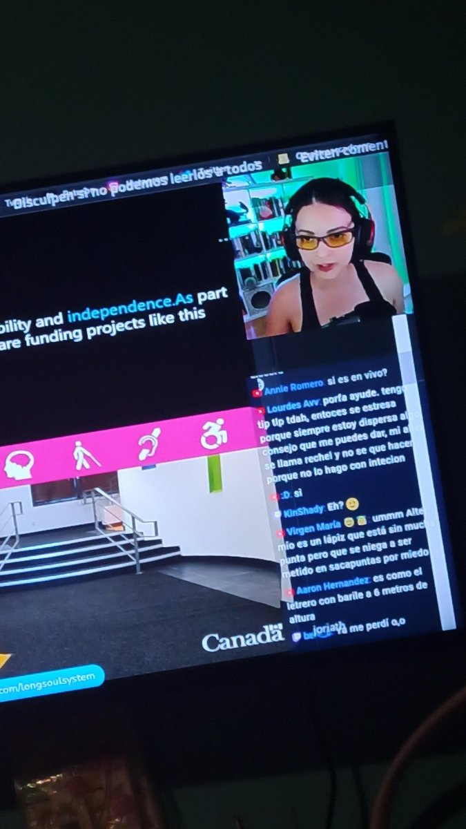 Drag0nSystem's tweet photo. Terminando de ver el directo de @longsoulsystem enserio me hacen el día cuando los veo. Qué chistoso que nos sintamos más ayudados por alguien que ni nos conoce.

Más bien triste pero bueno. https://t.co/OxwVVNxShx
