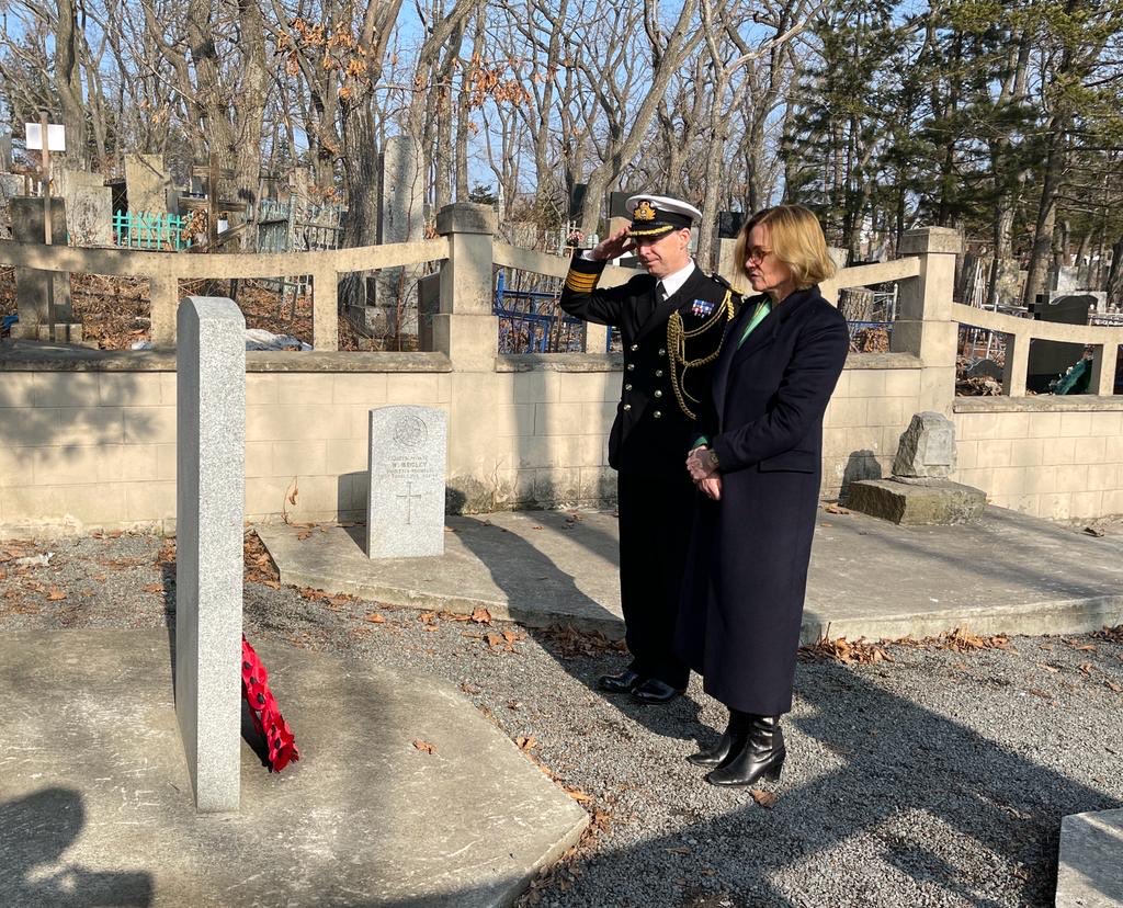 Deborah Bronnert (@deborahbronnert) on Twitter photo In Vladivostok. Honour to lay wreaths at graves of British and allied service personnel. Grateful to those in Vladivostok who tend the graves. #wewillrememberthem <a href="/ukinrussia/">UKinRussia🇬🇧🇷🇺</a> In Vladivostok. Honour to lay wreaths at graves of British and allied service personnel. Grateful to those in Vladivostok who tend the graves. #wewillrememberthem <a href="/ukinrussia/">UKinRussia🇬🇧🇷🇺</a>