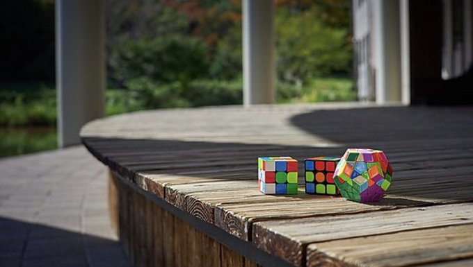 東京都立大学に合格された新入生の皆様、おめでとうございます！

当サークルは、ルービックキューブなどの立体パズルを楽しむことを主な活動内容としています。
興味のある方は是非お声掛けください！DM受け付けています！
#春から都立大