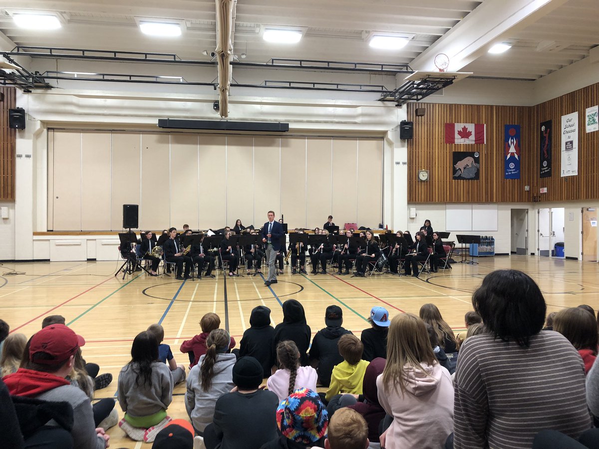 A big thank you to the ECCHS Senior band for performing a few musical pieces for our students and staff today!
