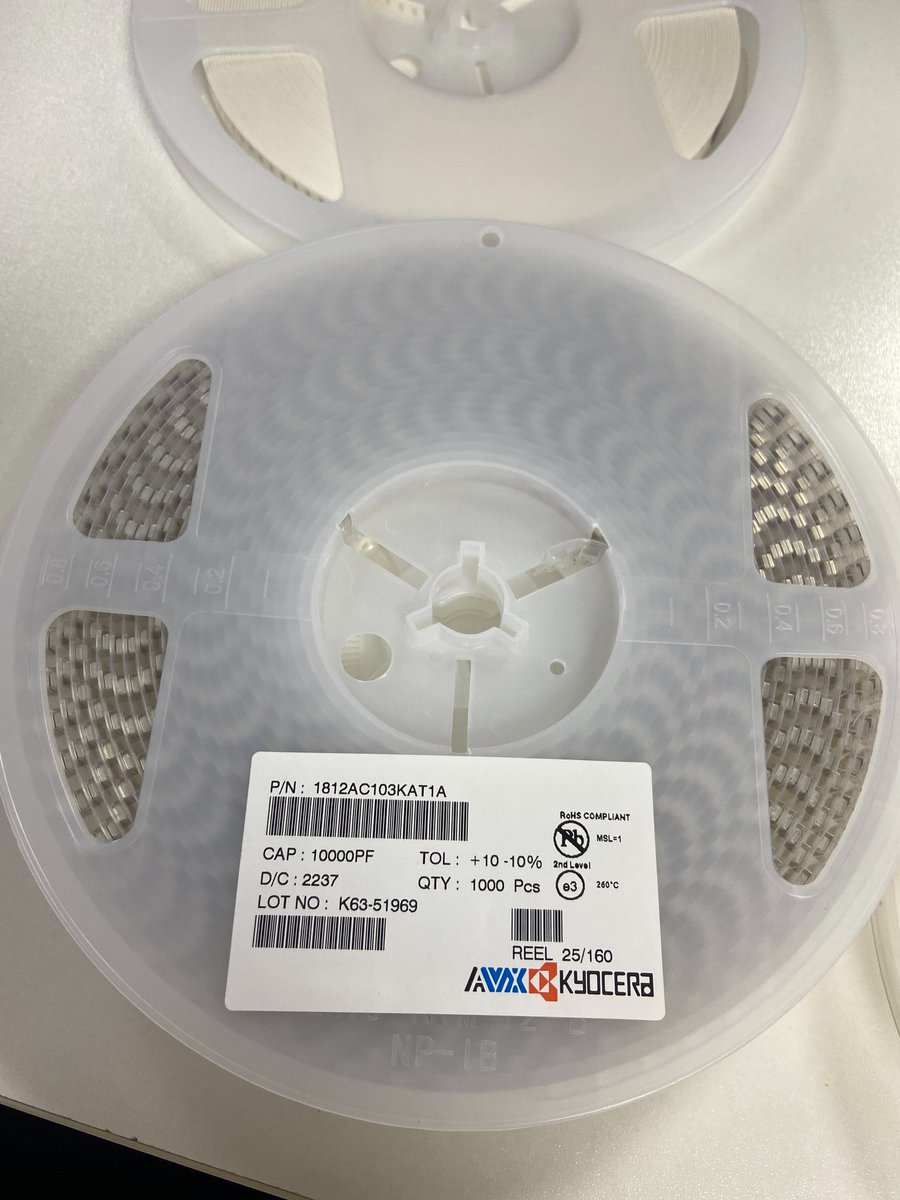 Lincy_daisy's tweet image. Smd components 😀 
 
#smd #smdcomponents #components #resistor #capacitor #led #ledlight #electronics #assembly #tech #soldering #pcbassembly #engineering #electronicbasic #electronicslover #engineeringlife