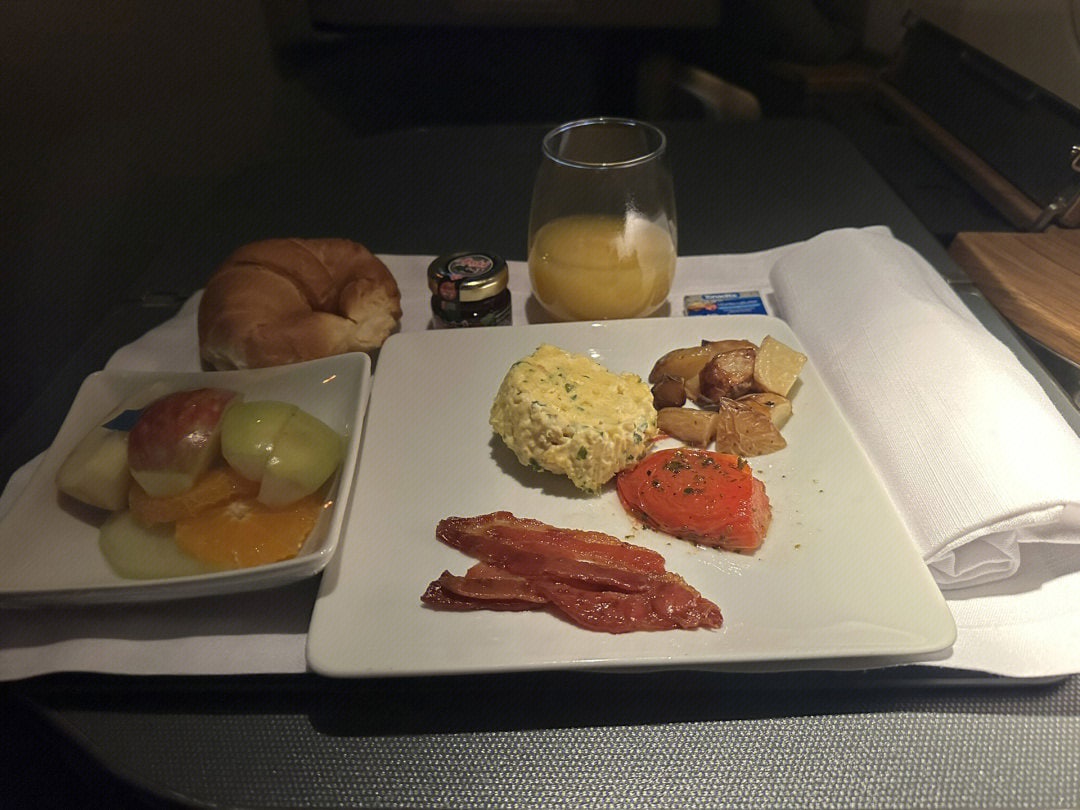 BengaLuana's tweet image. 