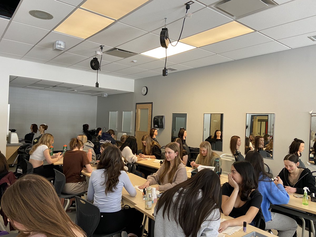 GMHSMustangs's tweet photo. Our Cosmetology 9 students were practicing their manicure skills today! #RVSLearning https://t.co/gomzh8Z1n9