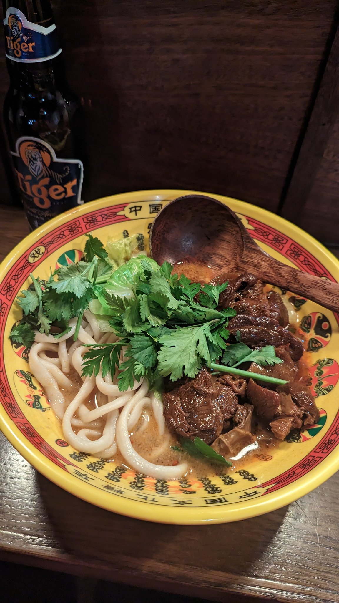 Maya Koikeda on Twitter "初Ye Ye Noodle & Dumpling🥟 横に座ったこの辺で働いている感じの男性