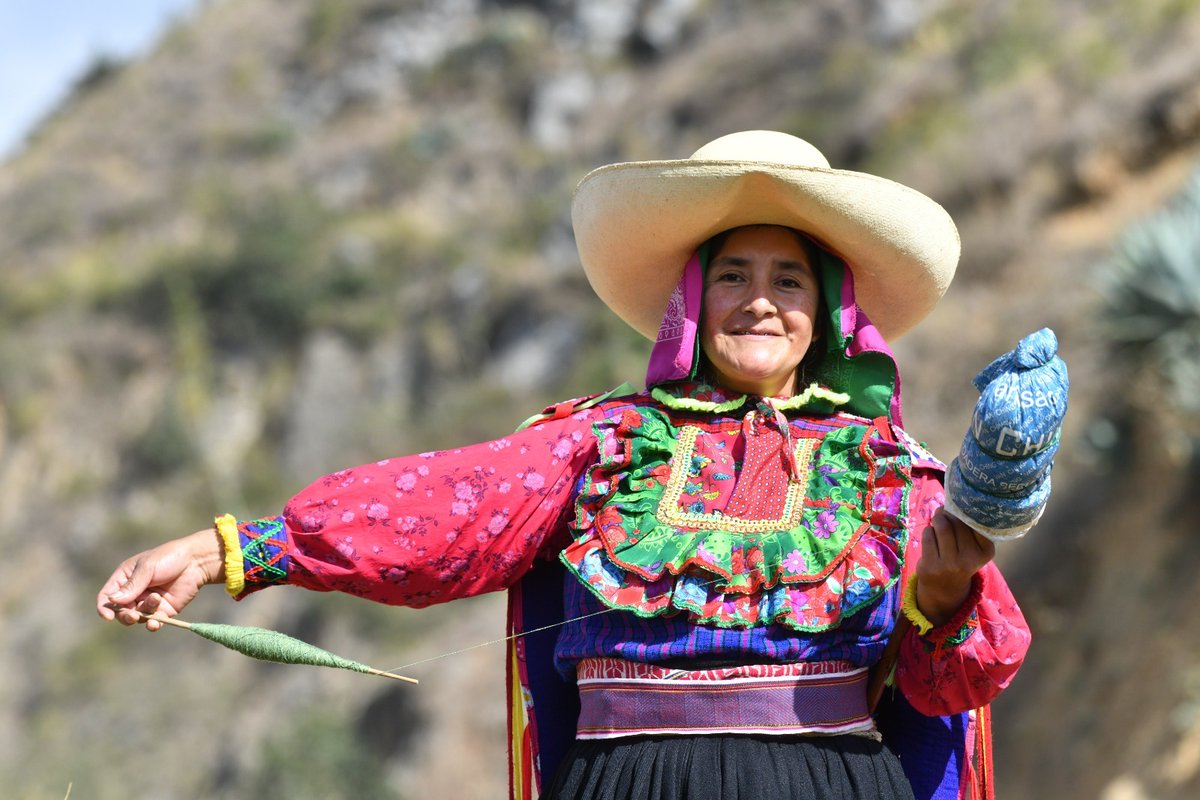 #DíaInternacionalDeLaMujer | El Indecopi reconoció a 4 mujeres de éxito que utilizaron la #PropiedadIntelectual para cumplir sus sueños y cambiar vidas ➡ bit.ly/420JOD1