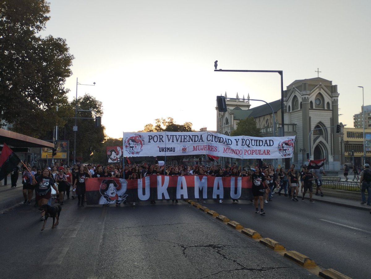 Ukamau llegando a la Alameda este 8 de marzo, día de la mujer trabajadora! 🔴⚫✊🏽

Mujeres por la Vida Buena! 
#Ukamau #DiaInternacionalDeLaMujer #DiaDeLaMujer #8marzo2023