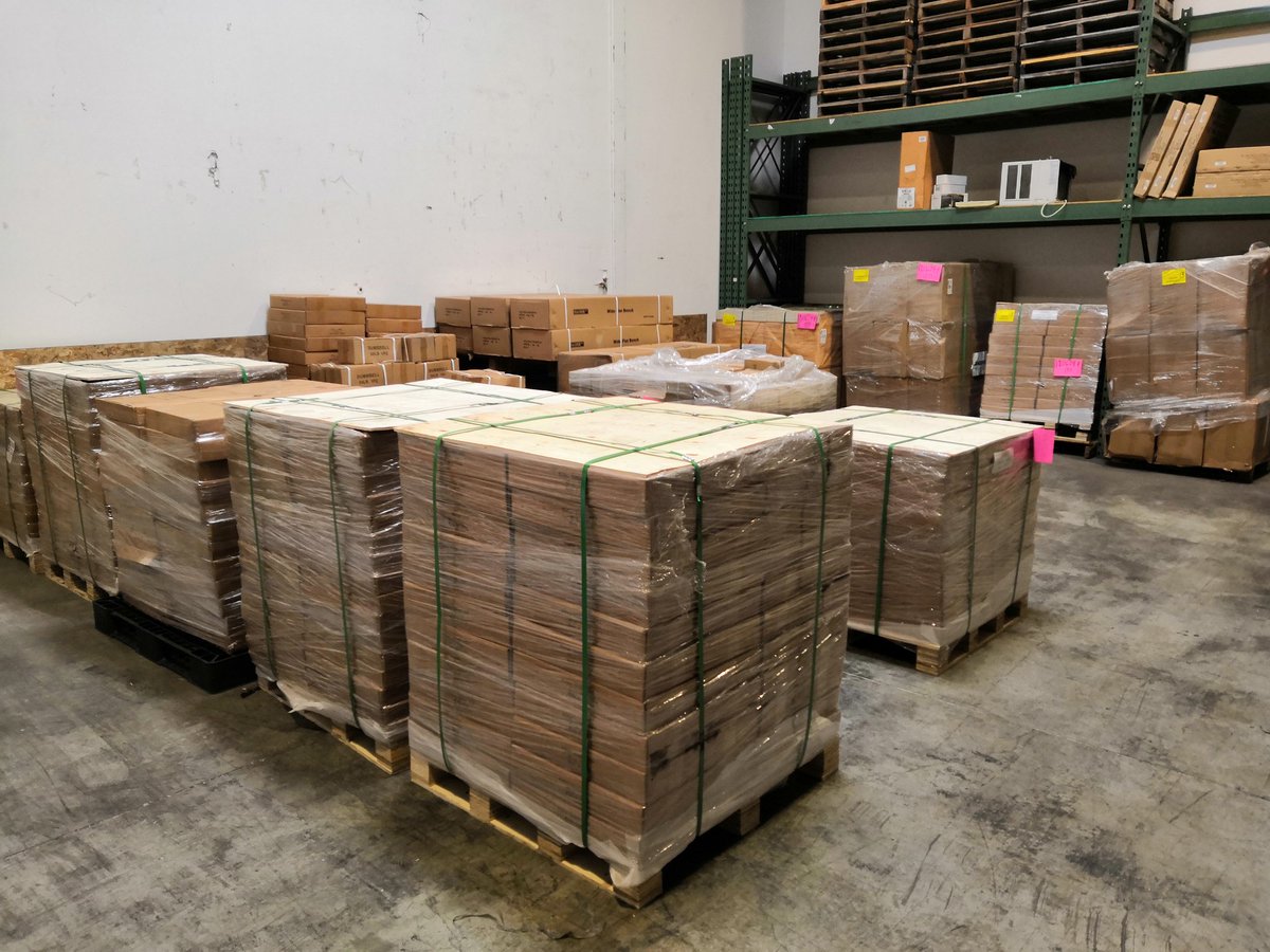 GainsFitEquip's tweet image. New shipment has arrived including #bumperplates 10-55lbs, #adjustablebench, #plyoboxes and #kettlebells! 💪💯

#gains #fitnessequipment  #gymequipment