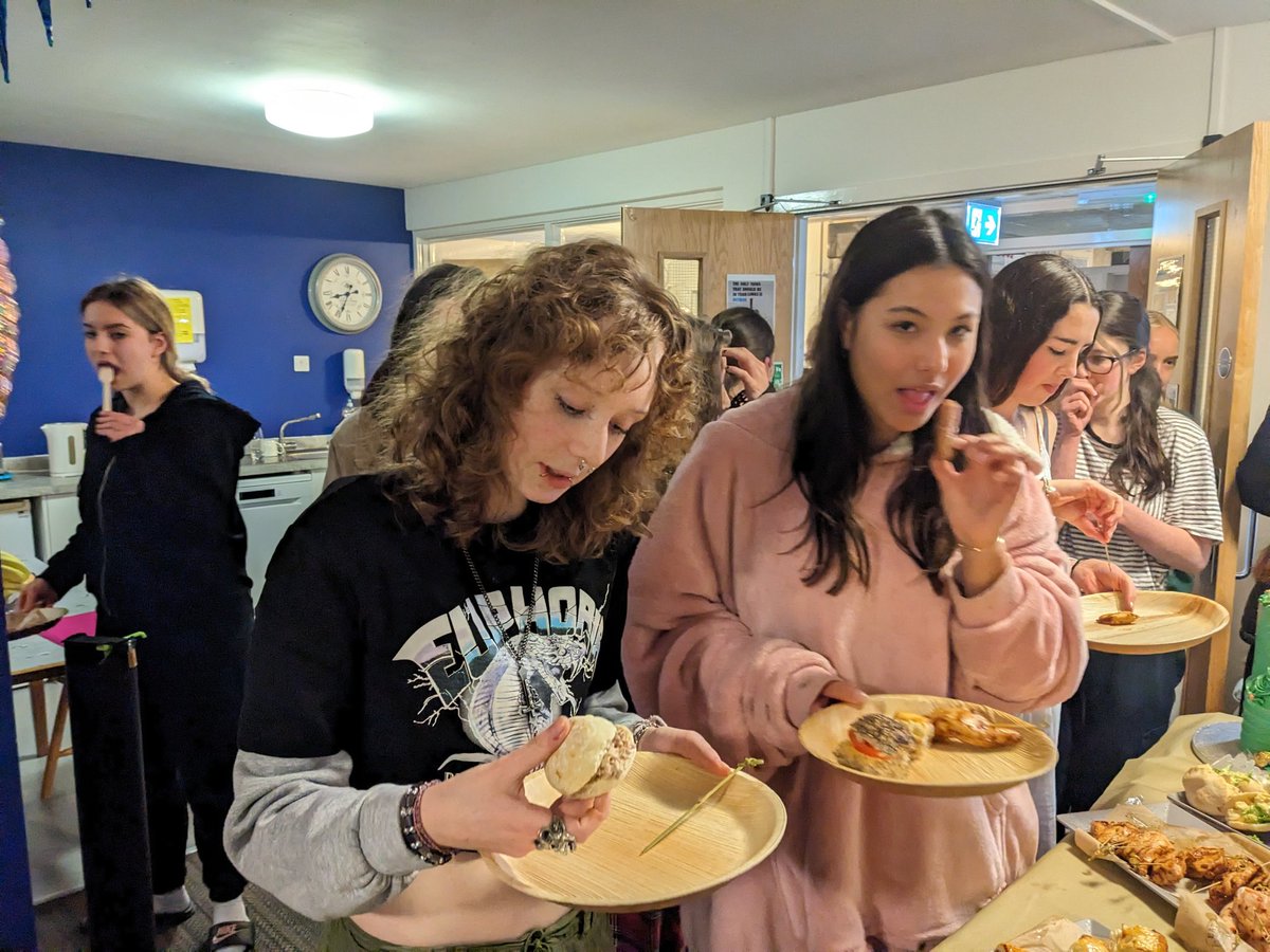 HopemanHouse's tweet photo. Hopeman 6th form had a wonderful treat this evening celebrating Goya's 18th and we were lucky to be catered for by the wonderful 2019 cafe #friendship #happybirthday #iloveboarding #gordonstounschool https://t.co/dQEpM6eY7k