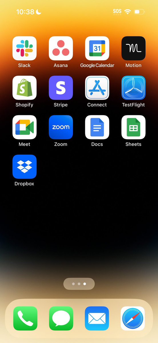 liahaberman's tweet photo. Creators - what’s your tech stack?!

Love this look at @annavictoriafit’s homescreens she shared in stories. 

Screen 1 - content creation/editing and social apps 

Screen 2 - business, productivity and project management https://t.co/JXpB1mo6RQ