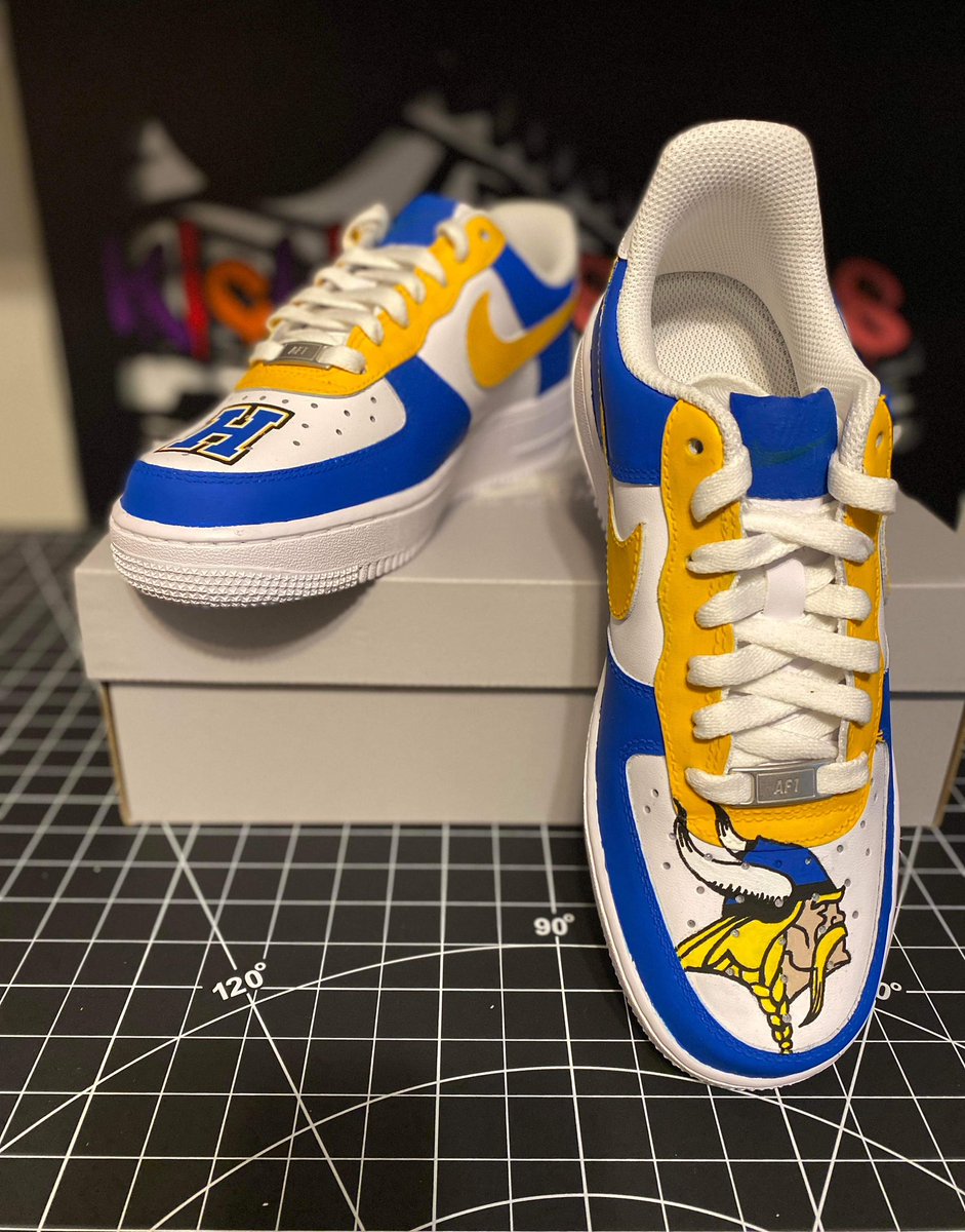 Mrs. Katie Wayne tweet media