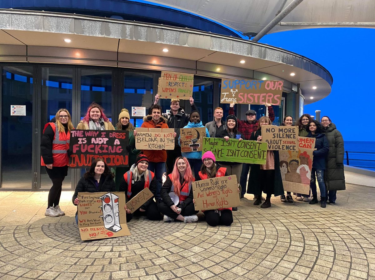 dymaRach's tweet photo. Adennill Y Nos, heno yn Aberystwyth / Reclaim The Night, tonight in Aberystwyth 💜✨ #IWD https://t.co/xjTG061ibq