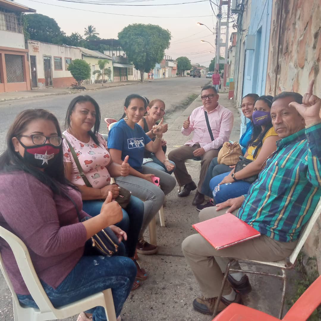 Reunión del gran polo patriótico del municipio Anaco,En dónde participo nuestra hermana Carolina ,responsable del movimiento Micaela Bastidas....la reunión fue en base y función de seguir avanzando, cómo equipo brindando total apoyo a nuestro presidente <a href="/NicolasMaduro/">Nicolás Maduro</a>